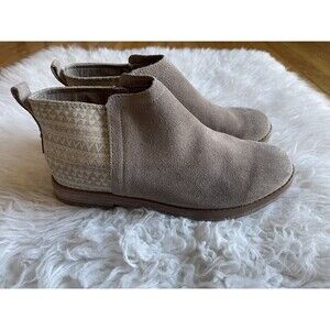 Toms Deia bootie child size 4.5 Desert taupe Preowned